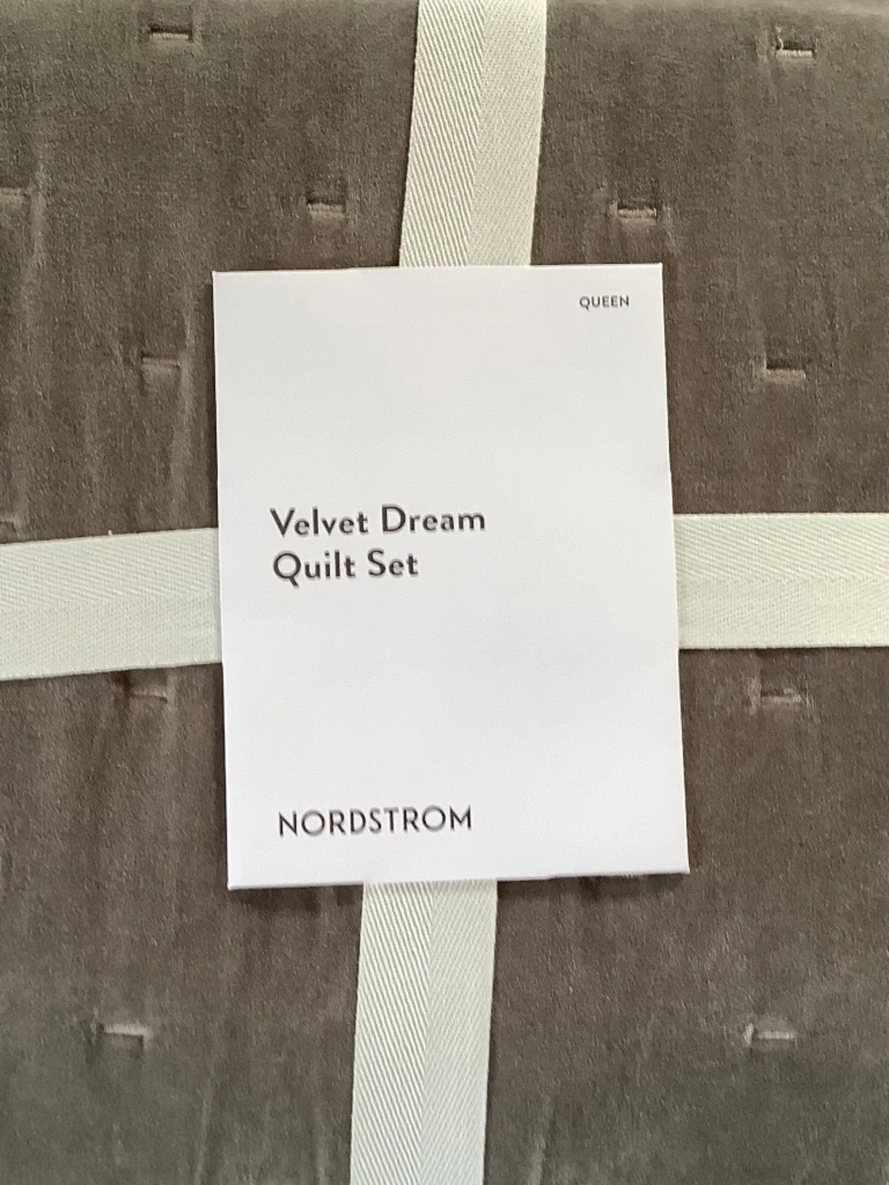 Nordstrom VELVET DREAM Queen Quilt Set Grey Nickel SZ Queen